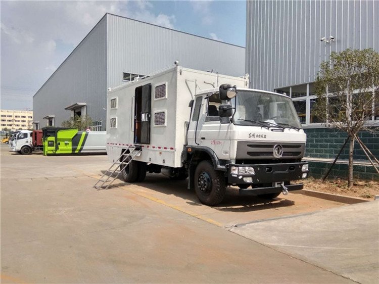 東風(fēng)越野四驅(qū)宿營車